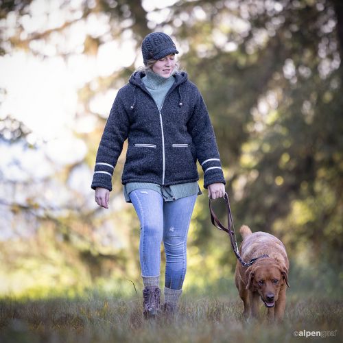 Wolljacke mit Reflektoren Tragebeispiel